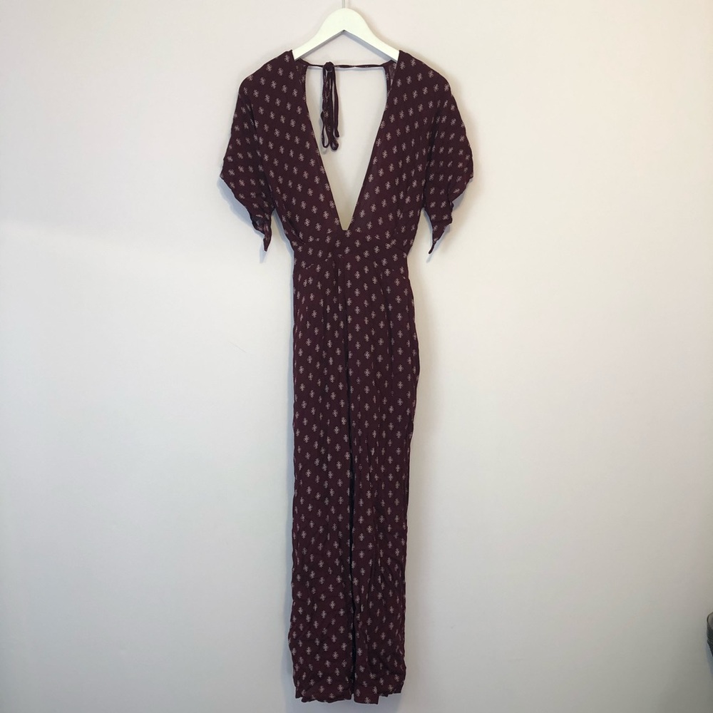 Cute deep neck, backless jumpsuit